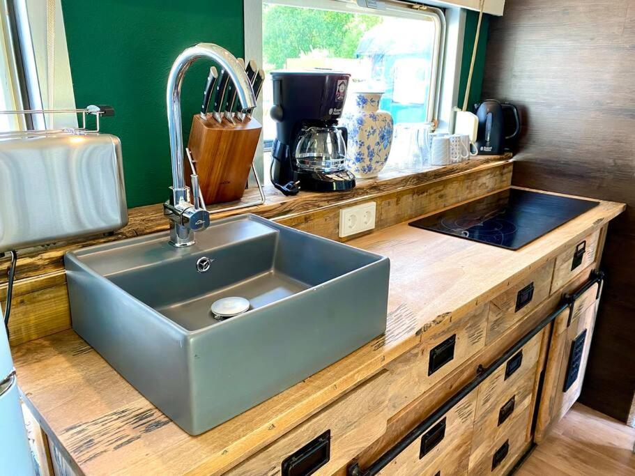 Вилла Gleis 1, Eisenbahn Waggon Mit Whirlpool Und Ofen Кроненбург Экстерьер фото