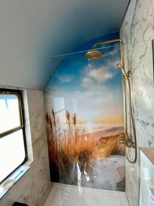Вилла Gleis 1, Eisenbahn Waggon Mit Whirlpool Und Ofen Кроненбург Экстерьер фото