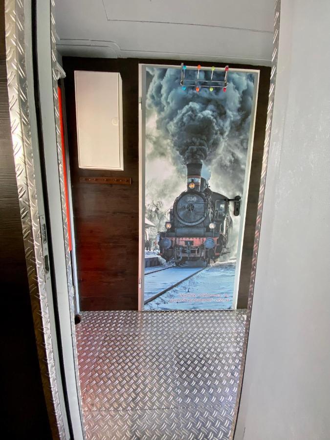 Вилла Gleis 1, Eisenbahn Waggon Mit Whirlpool Und Ofen Кроненбург Экстерьер фото